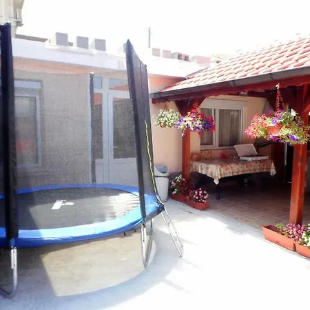 Guest house релакс